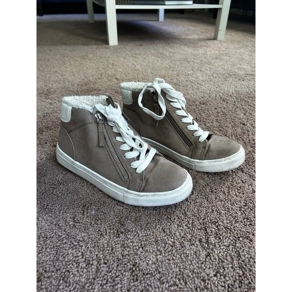 Universal Thread Taupe Faux Suede High Top Sneakers Sherpa Lined Side Zip Sz 7.5